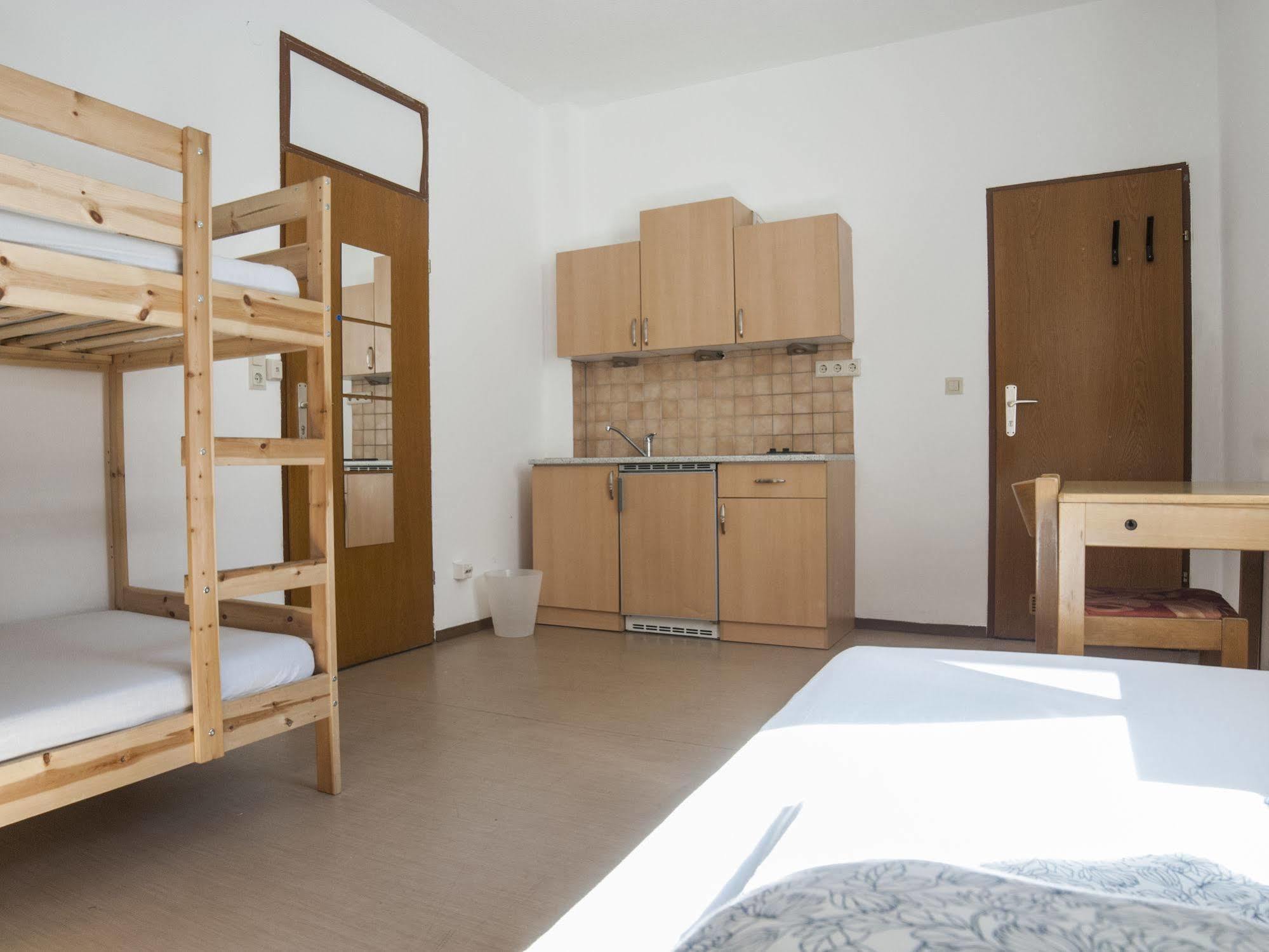 Hostel Marmota Innsbruck Ngoại thất bức ảnh